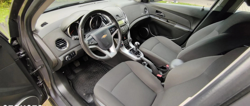 Chevrolet Cruze cena 25800 przebieg: 157000, rok produkcji 2013 z Barlinek małe 742